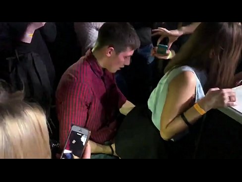 ❤️ Tinuod nga sekso sa usa ka nightclub sa Russia. Ang 18-anyos nga Ruso nga babaye sa anus ug puwerta nakighilawas sa usa ka nightclub ❤ Porn video sa pornograpiya ceb.yespornpics.ru ️❤